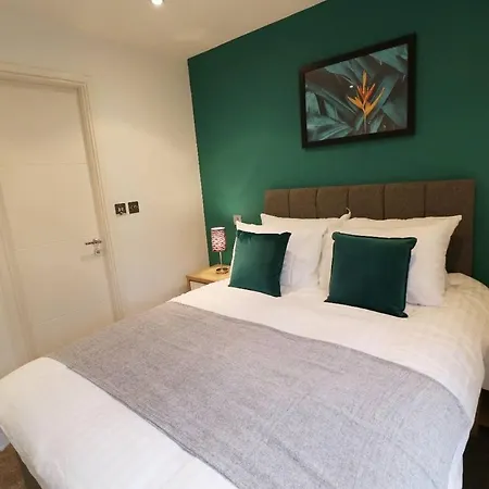 Heart Of Leeds City Centre Living - Sleeps 6 Apartment *