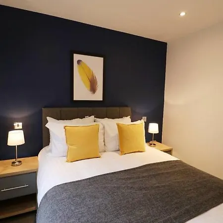Apartment Heart Of Leeds City Centre Living - Sleeps 6 *