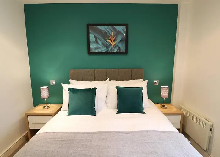 Heart Of Leeds City Centre Living - Sleeps 6 דירה *