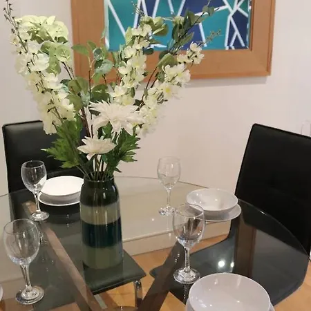 Heart Of Leeds City Centre Living - Sleeps 6 * לידס